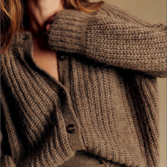 Sezane Sweaters - NWT - Sézane Emile Cardigan - Size L